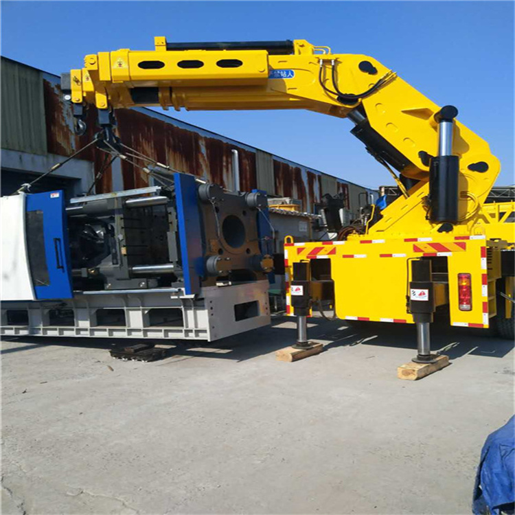 新都 大吨位折臂吊出租费用解析：一小时租赁多少钱