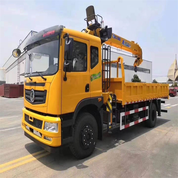 新都附近找一辆随车吊出租